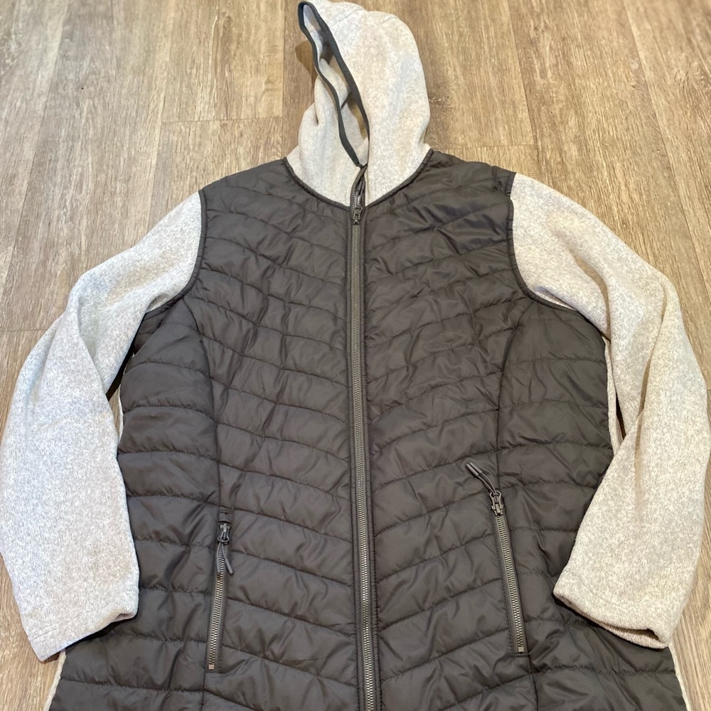 Natural Reflections size 2XL womens lightweight zip up jacket with hood